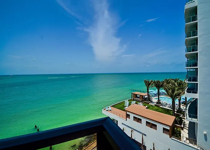 440 West 808n * Clearwater Beach